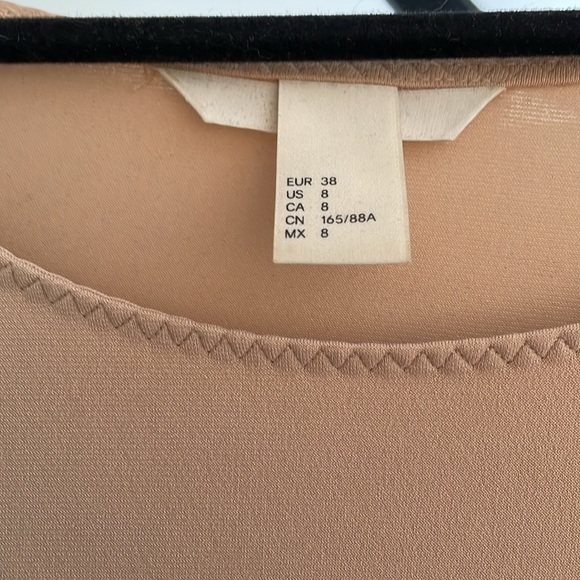 H&M Nude longsleeve bodysuit - Picture 2 of 4